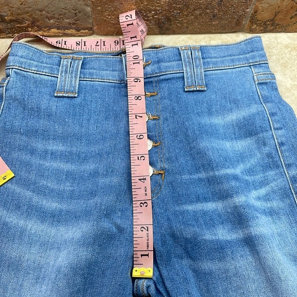 Veronica Beard Jean High Rise Button Fly Bell Flare Lakeshore Wash Size 25 - Picture 7 of 13